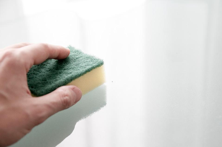 Which Sponges and Scrubbers to Use on My Facility's Surfaces?