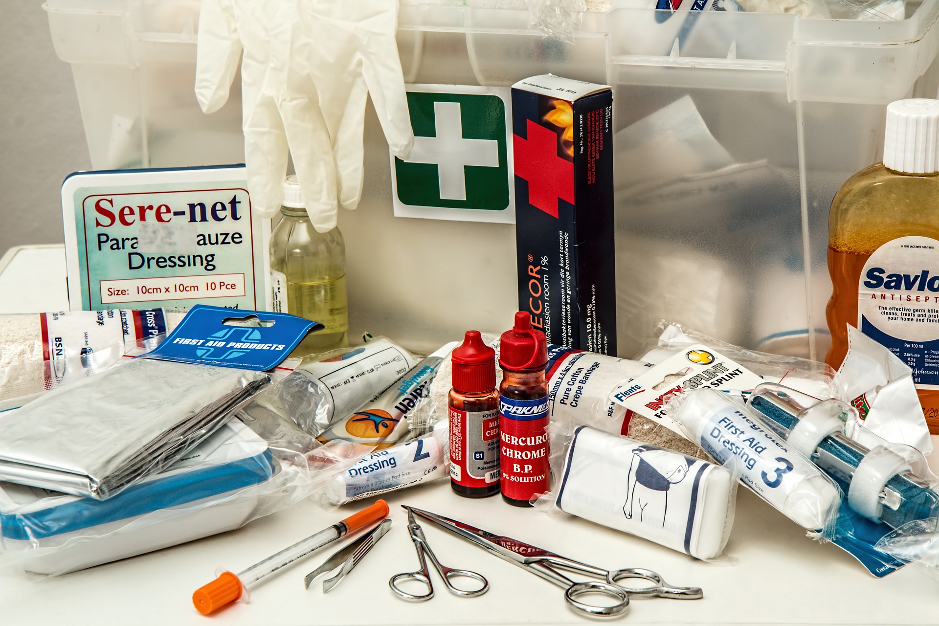 first aid kit items and their uses